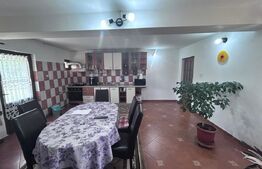 Casa 332 mp, teren 1000 mp - zona Primaverii
