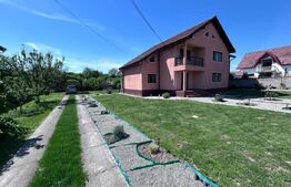 Casa 332 mp, teren 1000 mp - zona Primaverii
