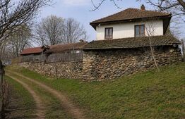 Casa de vanzare, 131 mp + teren de 1.243 mp - Pociovalistea