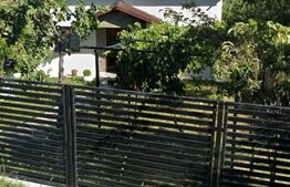Casa de vanzare, 3 camere, 80 mp - zona linistita langa padure 