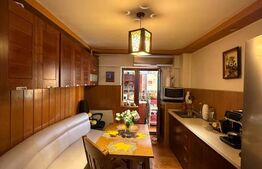Apartament cu 4 camere, decomandat, zona 9 Mai
