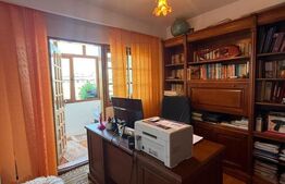 Apartament cu 4 camere, decomandat, zona 9 Mai