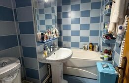 Apartament cu 4 camere, decomandat, zona 9 Mai