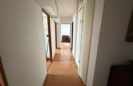 Apartament cu 3 camere, decomandat, 72 mp, zona Victoriei