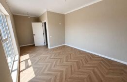 Apartament 3 camere, 2 bai, curte proprie, zona Panduri 