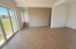 Apartament 3 camere, 2 bai, curte proprie, zona Panduri 