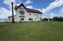 Casa de vanzare cu spatiu comercial, service auto si teren 3000 mp, zona Virt