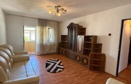 Apartament 3 camere, decomandat, zona Centrală