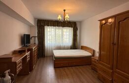 Apartament 3 camere, Decomandat, Zona Mall, Etajul 2