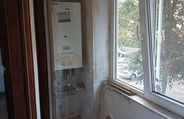 Garsoniera, etaj 1, Comuna din Paris 
