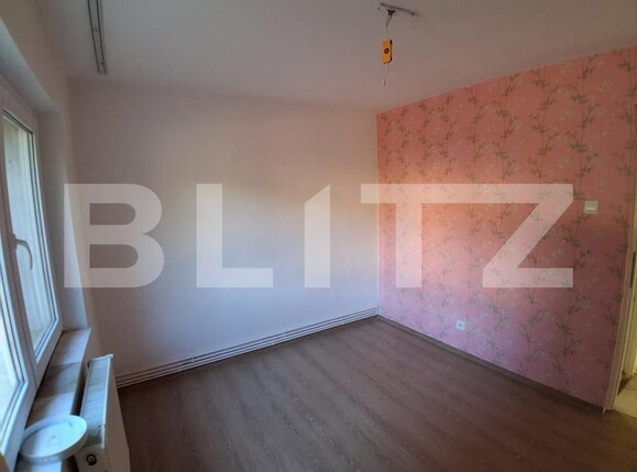 Apartament de vânzare 4 camere Nicolae Titulescu - 207930AV | BLITZ Târgu Jiu | Poza2