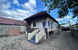 Casa cu teren 1000mp-Zona Lelesti