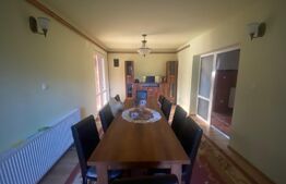 Casa cu 5 camere de 560 mp, teren de 60 arii, in Cerghid