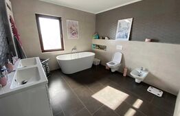 Casa 4 camere, 138 mp, Unirii