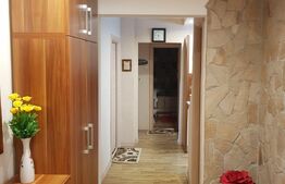 Apartament de 3 camere, decomandat, etaj intermediar, 65 mp, zona Tudor
