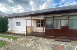 Casa spațioasă cu 4 camere, 110 mp utili, Semicentral