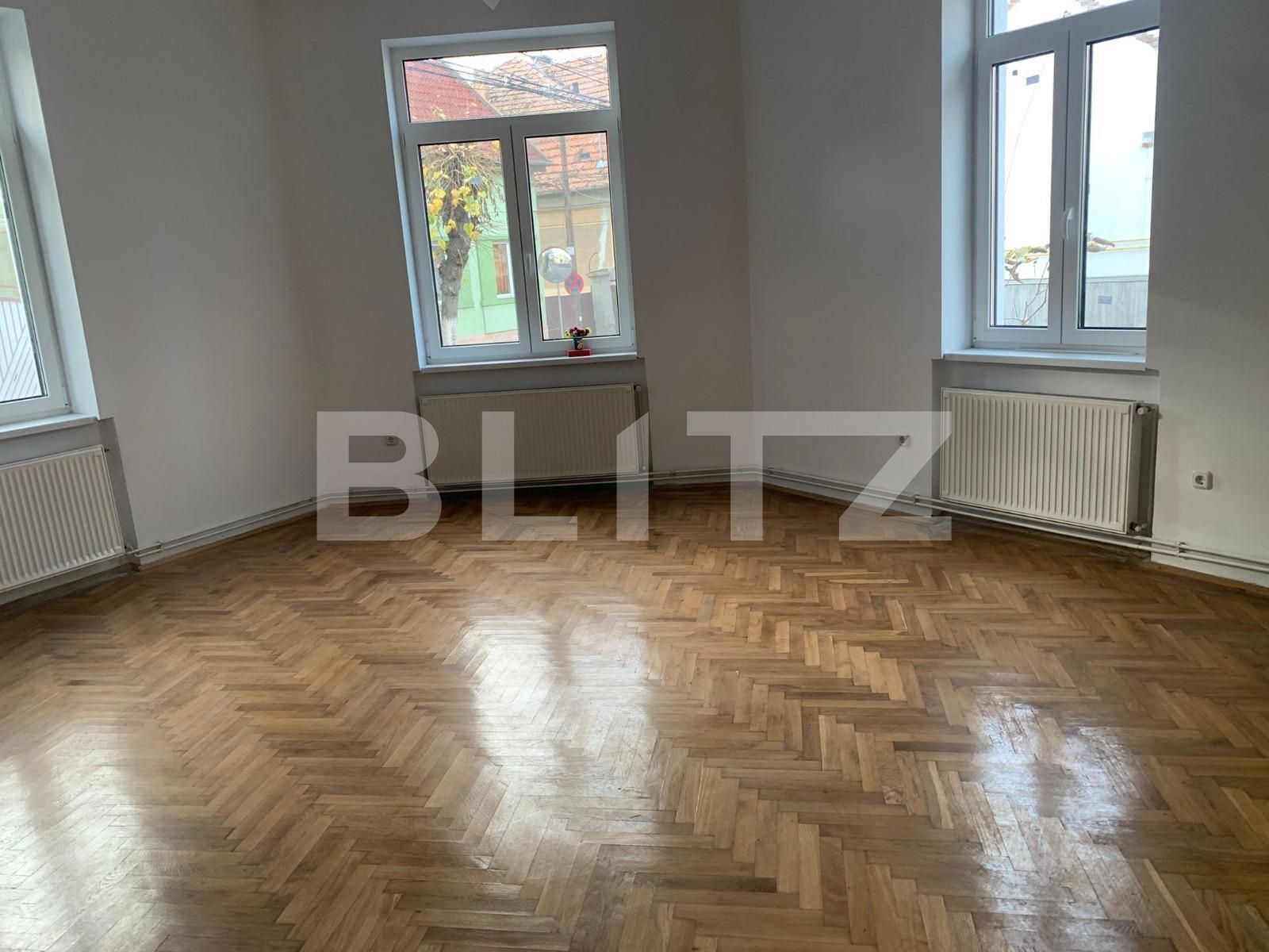 Casa de închiriat 3 camere Central - 102098CI | BLITZ Târgu Mureș | Poza5