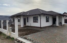 Casa spatioasa, 4 camere, 136 mp si teren 900 mp, Nazna 