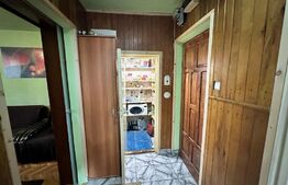 Apartament cu 3 camere, semidecomandat, 54 mp, etaj intermediar, Tudor
