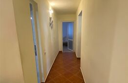 Apartament cu 3 camere, 90 mp, decomandat, Rovinari