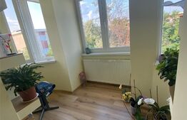 Apartament cu 3 camere, 90 mp, decomandat, Rovinari