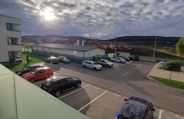 Apartament cu 2 camere, primul etaj, 63 mp, decomandat, Unirii