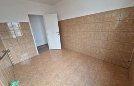 Apartament cu 2 camere, 54 mp, decomandat, ultimul etaj, Unirii