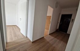 Apartament cu 2 camere, 54 mp, decomandat, ultimul etaj, Unirii
