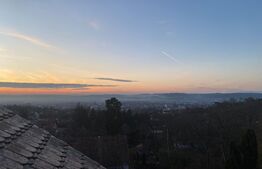 Casa cu piscina , 340 mp, 1268 mp teren , zona Platou 