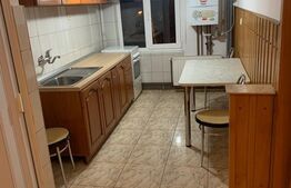 Apartament cu 3 camere, 60 mp, Semicentral