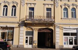 Apartament impartit in 2 garsoniere, 52 mp, Central