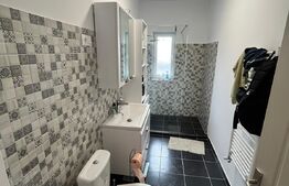 Apartament 2 camere, 72 mp, 2 balcoane, zona Unirii