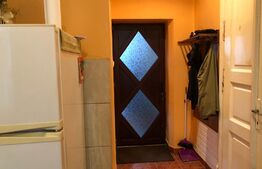 Casă de vânzare cu 2 camere, 65 mp, zonă Centrală