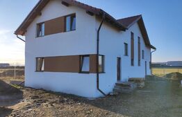 Casa de tip Duplex, 105mp, zona Ernei