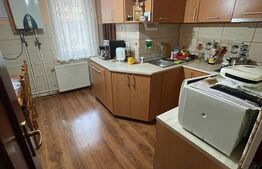 Apartament 3 camere, decomandat 70 mp