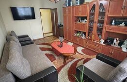 Apartament 3 camere, decomandat 70 mp