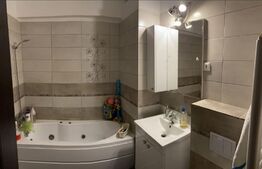 Apartament cu 2 camere, dressing, 70 mp, decomandat, etaj intermediar