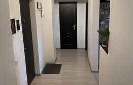 Apartament cu 2 camere, dressing, 70 mp, decomandat, etaj intermediar