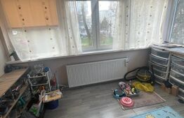 Apartament cu 3 camere, 81mp, decomandat, zona Tudor