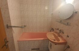 Apartament cu 3 camere, 64 mp, decomandat, Aleea Carpati 