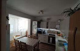 Apartament cu 3 camere, 70mp, decomandat, zona Mureseni