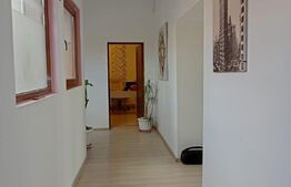 Spatiu Comercial Salon de infrumusetare 70 mp 3 camere , decomandat 