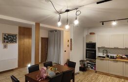 Apartament cu 3 camere, 84 mp, zona Unirii