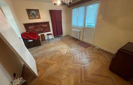 Apartament cu 3 camere, etaj intermediar, zona Dambu