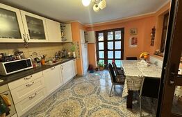 Casa cu mansarda, 7 camere, 250 mp utili, 550 mp teren, zona Balcescu