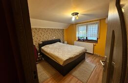 Casa cu mansarda, 7 camere, 250 mp utili, 550 mp teren, zona Balcescu