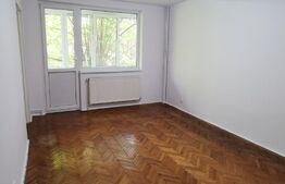 Apartament 3 camere, decomandat, etaj 1/10, zona Centrala