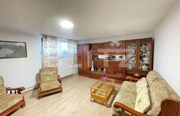 Apartament 3 camere, curte mare, Corunca
