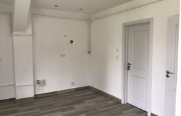 Apartament cu 2 camere, 79MP, zona Semicentral