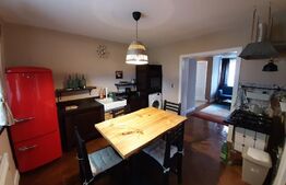 Casa 4 camere, 120mp, 2 bai, 2 bucătării, Dambu